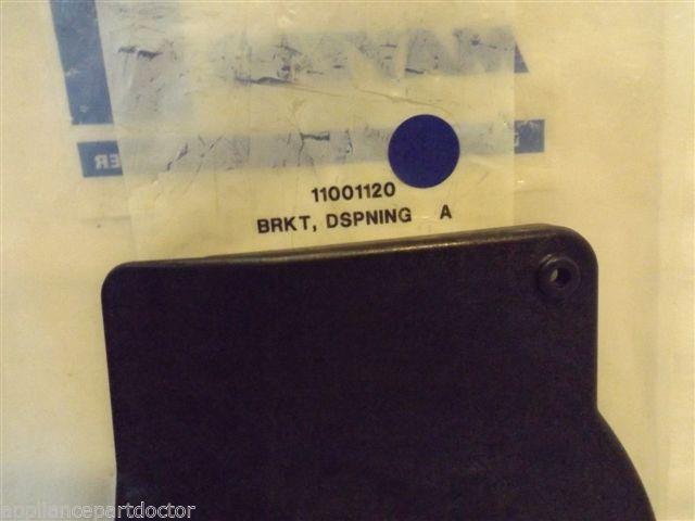 SKYBOX REFRIGERATOR 11001120 Bracket, Dispensing NEW IN BOX SKYBOX REFRIGERATOR 11001120 Bracket, Dispensing NEW IN BOX